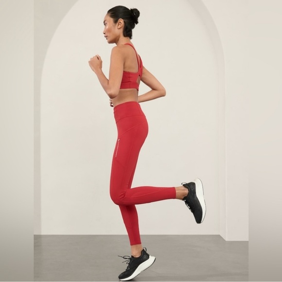 NWT Athleta Rainier Tight Clover Berry Red Size M - Picture 6 of 15